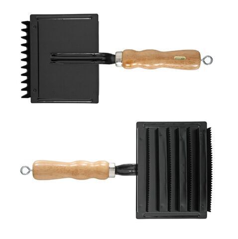Blue Tag Metal Curry Comb